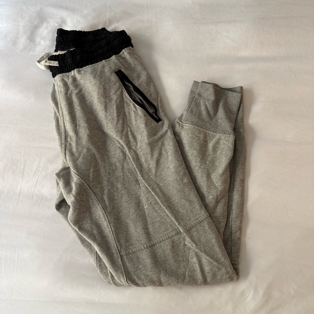 Men’s Jackthreads jogger sweatpants, size medium